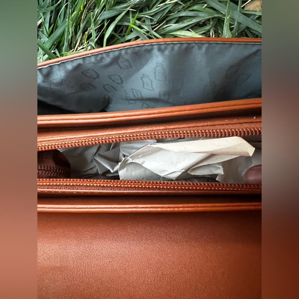 Pixie Mood Crossbody - image 4